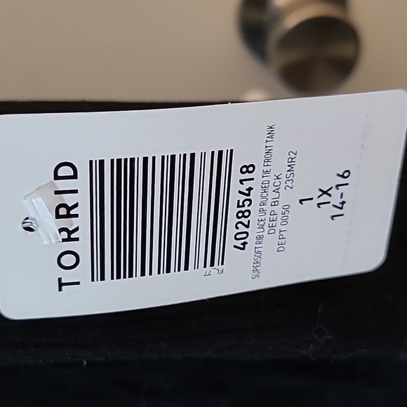 NWT Torrid Top 1X - Picture 4 of 4